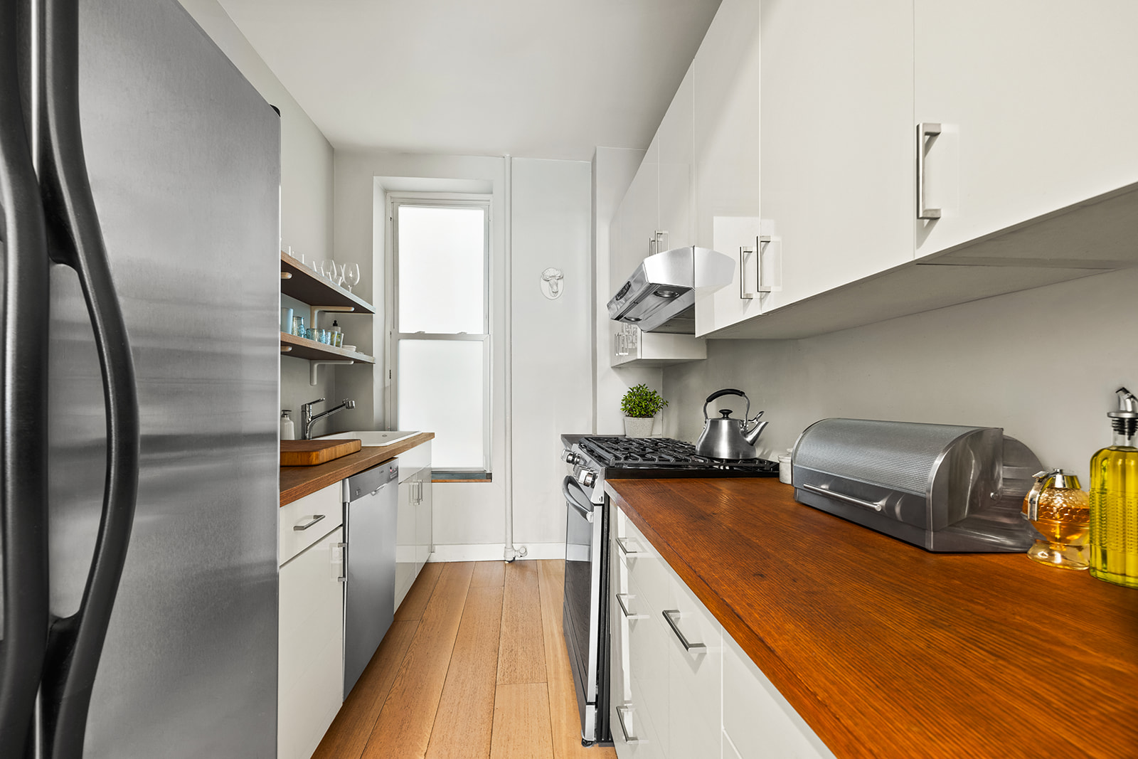 252 Greene Avenue, Unit 2B Brooklyn, NY 11238 - Photo 3 of 8