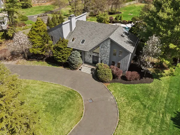 $1,795,000 | 5 Meadow Drive, Warren, NJ 07059