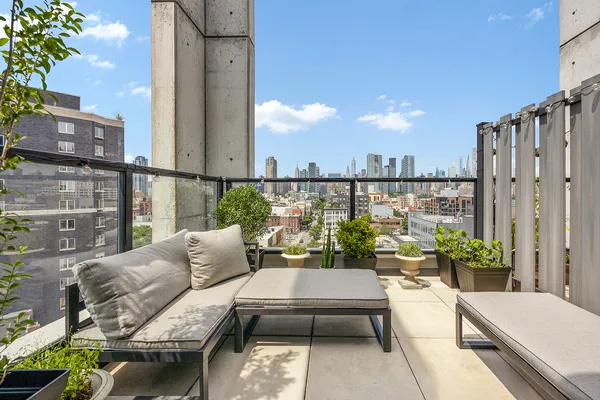 $6,750 | 13-33 Jackson Avenue, Unit 9B | Long Island City