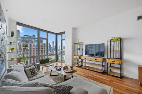 $2,475,000 | 100 Jay Street, Unit 26H | DUMBO