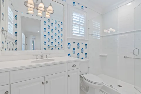 $2,400,000 | 121 Palm Island Lane, Vero Beach, FL 32963