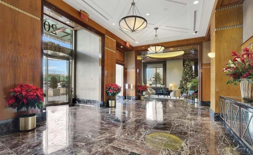 200 Riverside Boulevard, Unit 9F Manhattan, NY 10069 - Photo 7 of 12