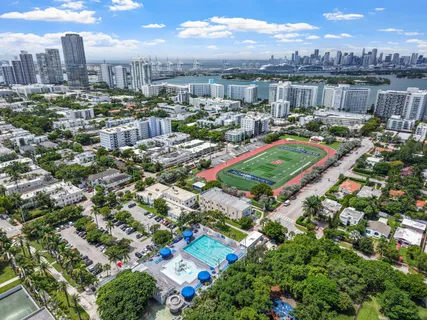 a picture of city view