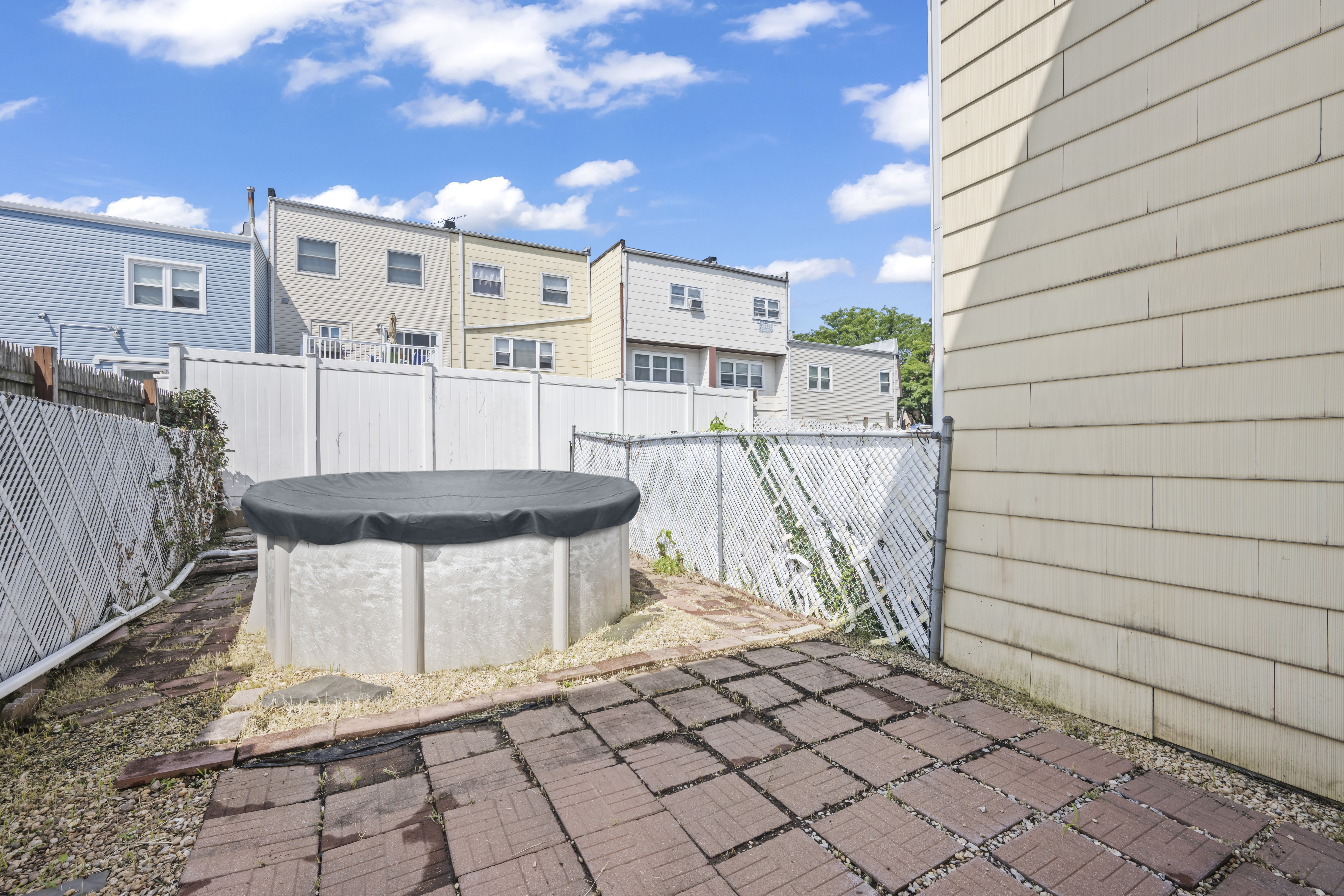 12 Yucca Drive Staten Island, NY 10312 - Photo 19 of 21 a view of entryway and kitchen