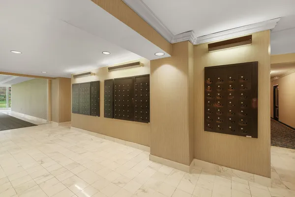 $5,100 | 4201 Cathedral Avenue Northwest, Unit 114W, Washington, DC 20016