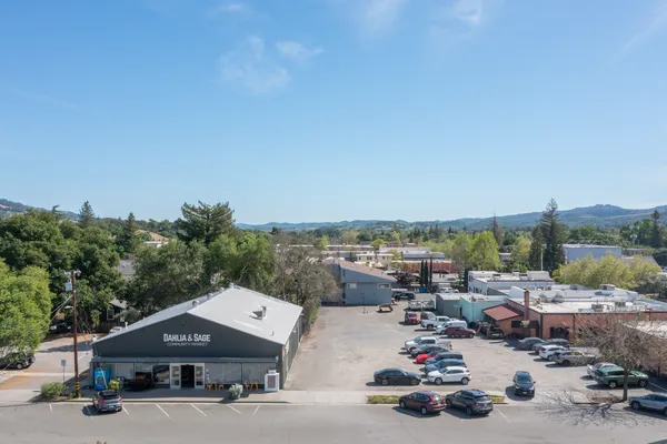 $1,500,000 | 115 East 2nd Street, Cloverdale, CA 95425
