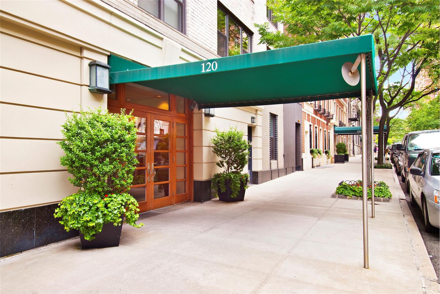 120 East 90th Street, Unit 3H Manhattan, NY 10128 - Photo 6 of 8