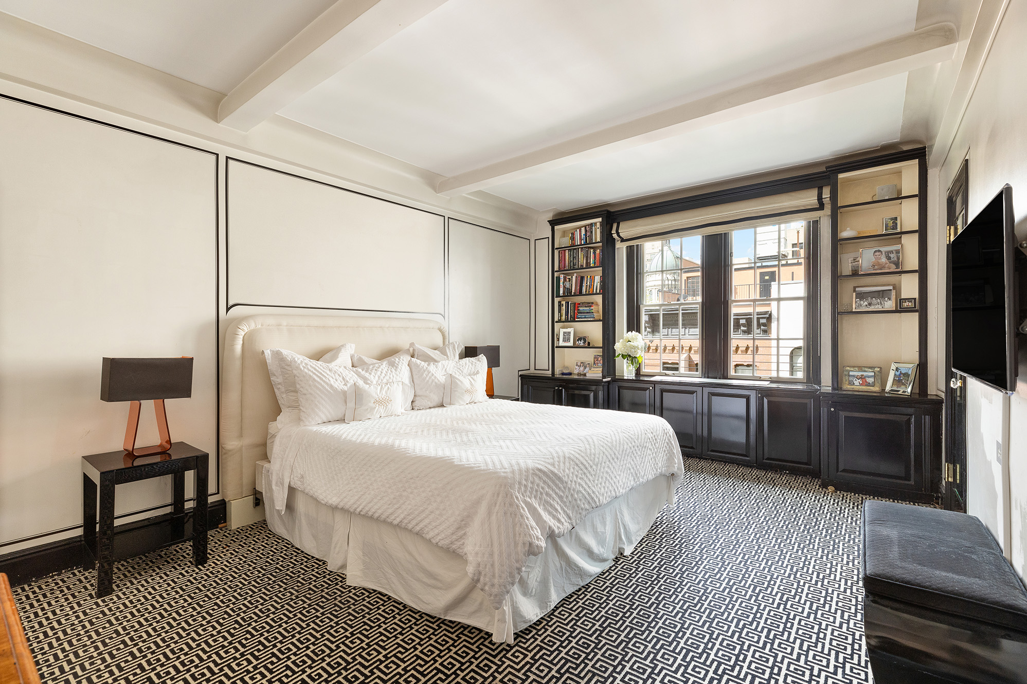 168 East 74th Street, Unit 6A Manhattan, NY 10021 - Photo 4 of 13