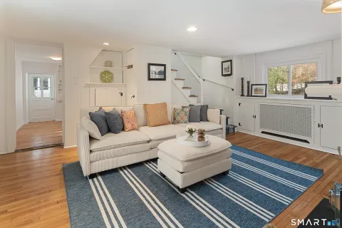 $2,995,000 | 9 Point O Woods Road South, Darien, CT 06820