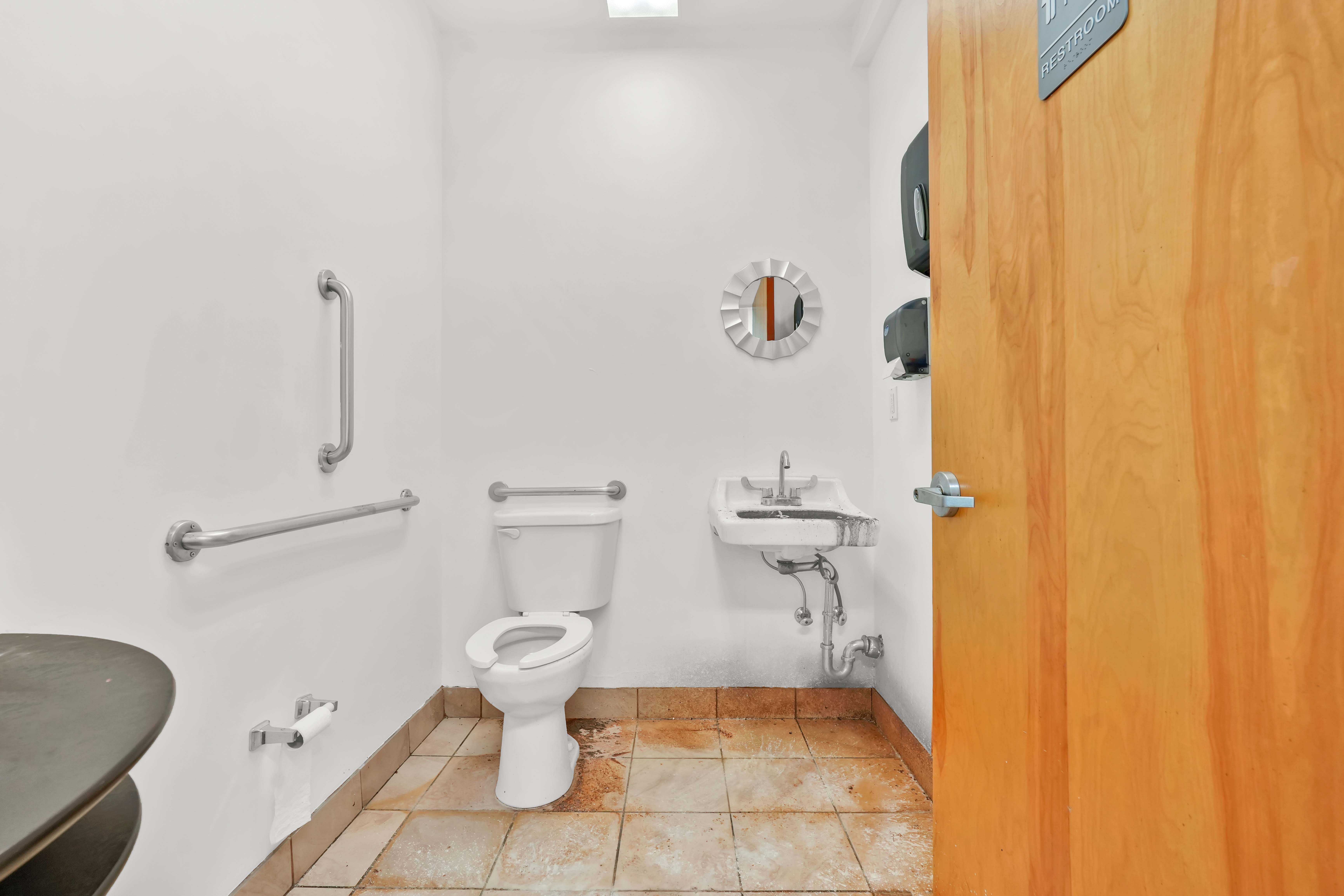 315 East 105th Street, Unit LOWEROFFICESPACE Manhattan, NY 10029 - Photo 18 of 32