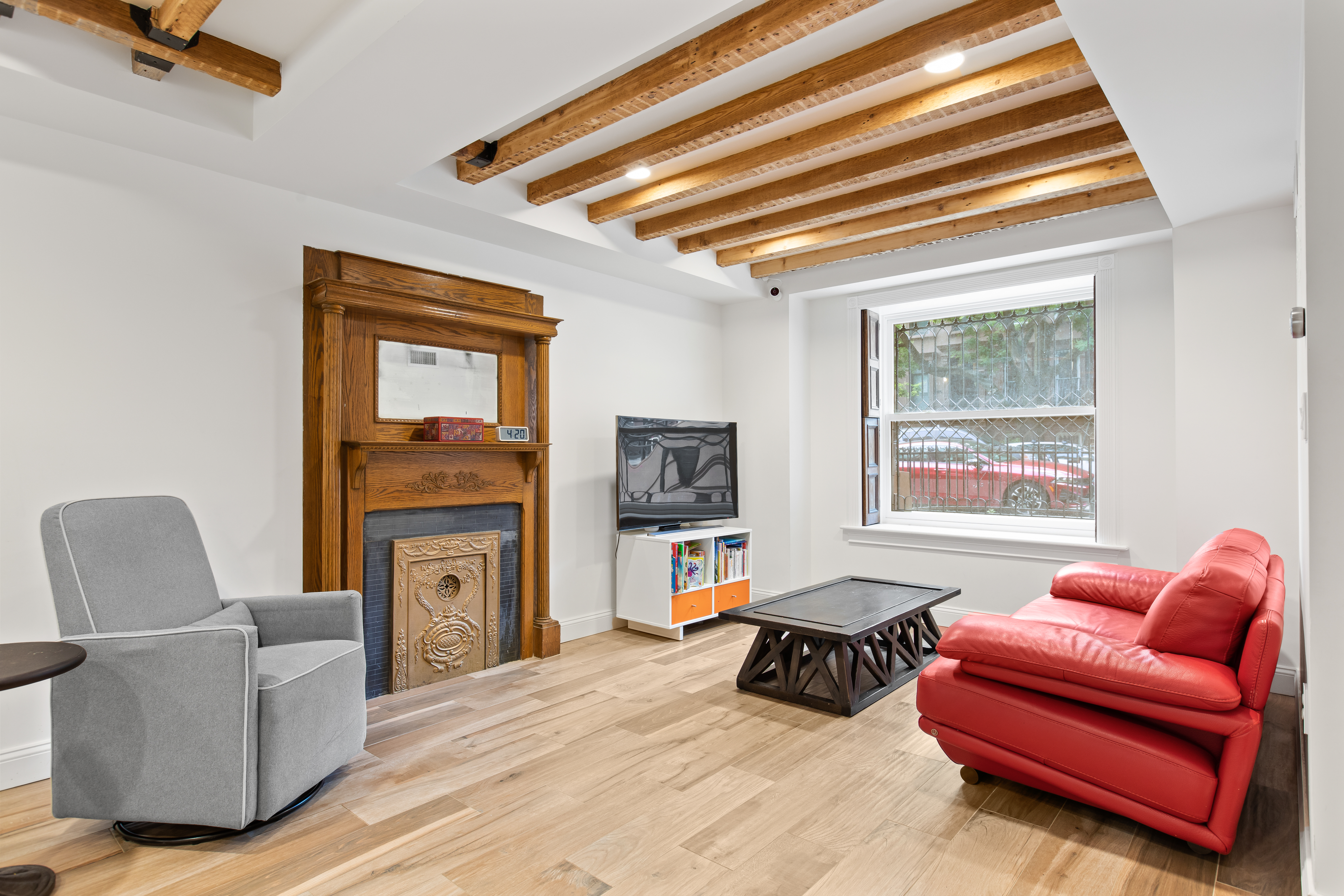 290 Jefferson Avenue Brooklyn, NY 11216 - Photo 3 of 23