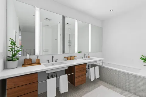 $6,750,000 | 16 Desbrosses Street, Unit 2S/3S | TriBeCa