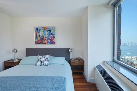$1,985,000 | 30 West Street, Unit 23B | Battery Park City
