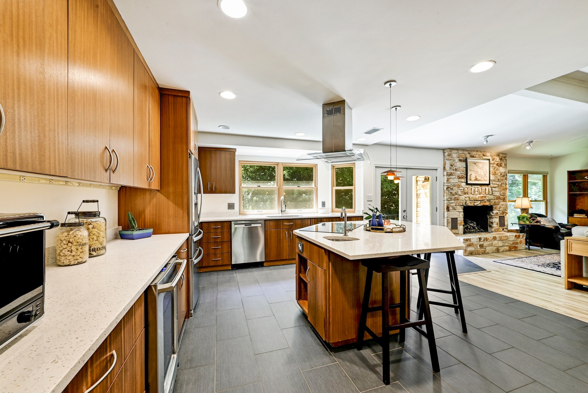 1905 Stoneridge Road Austin, TX 78746 - Photo 7 of 24