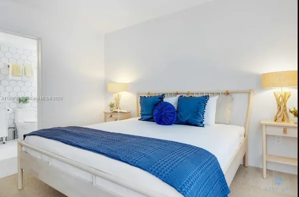 $299,000 | 7326 Collins Avenue, Unit 201, Miami Beach, FL 33141