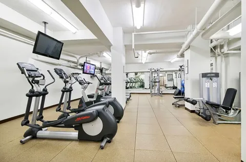 $949,000 | 200 Central Park South, Unit 18L | Central Park South