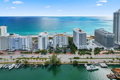 $1,199,000 | 4925 Collins Avenue, Unit 1A, Miami Beach, FL 33140