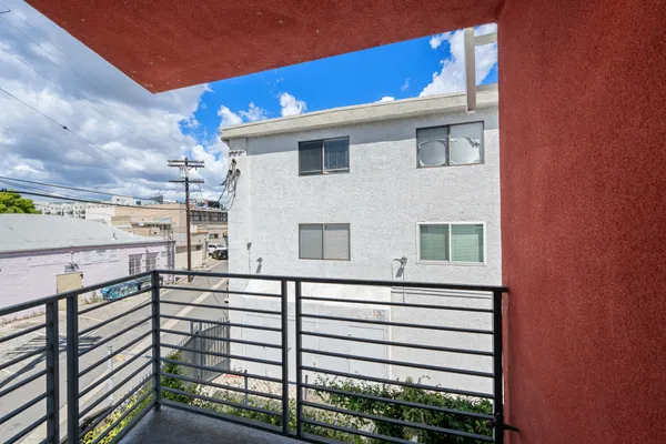 $989,000 | 11307 Morrison Street, North Hollywood, CA 91601