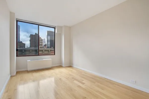 $1,400,000 | 393 West 49th Street, Unit 6G | Hell's Kitchen