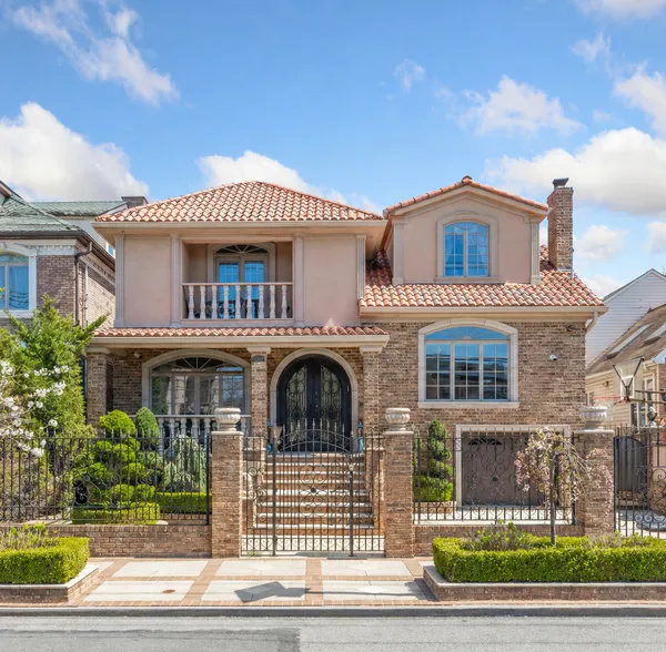 $2,499,000 | 2309 East 65th Street | Mill Basin