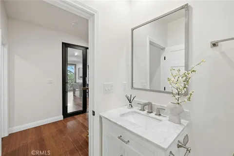 $4,590,000 | 900 Vía Nogales, Palos Verdes Estates, CA 90274