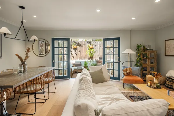 $1,395,000 | 1107 19th Street, Unit D, Santa Monica, CA 90403