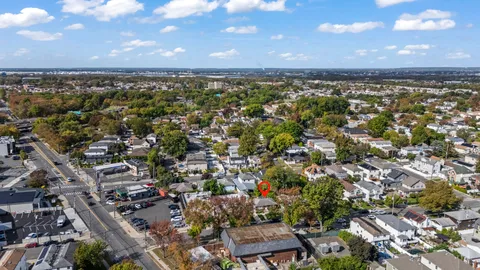 $669,000 | 522 Stewart Avenue | South New York