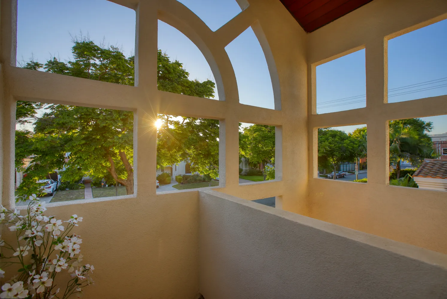 $2,850,000 | 426 South Swall Drive, Beverly Hills, CA 90211