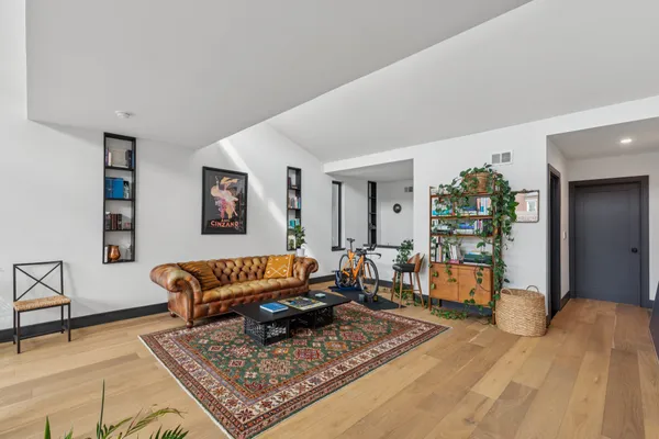 $3,750,000 | 207 South 24th Street, Philadelphia, PA 19103