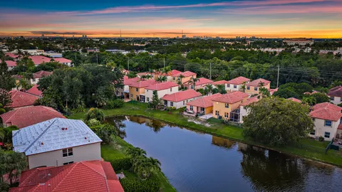 $400,000 | 1088 Via Jardin, Palm Beach Gardens, FL 33418