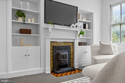 $1,750,000 | 2222 Locust Street, Philadelphia, PA 19103