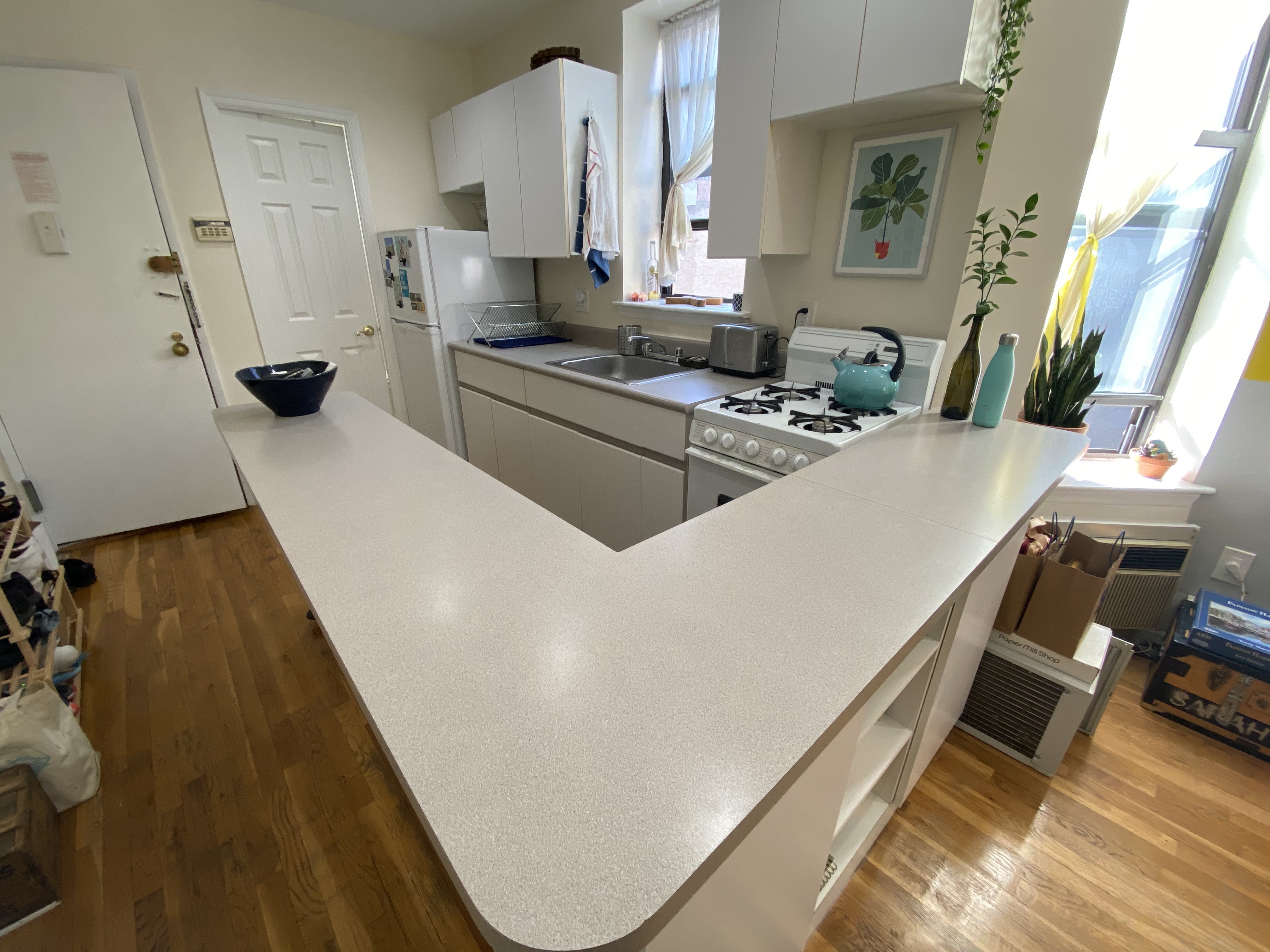 423 East 75th Street, Unit 3C Manhattan, NY 10021 - Photo 2 of 4