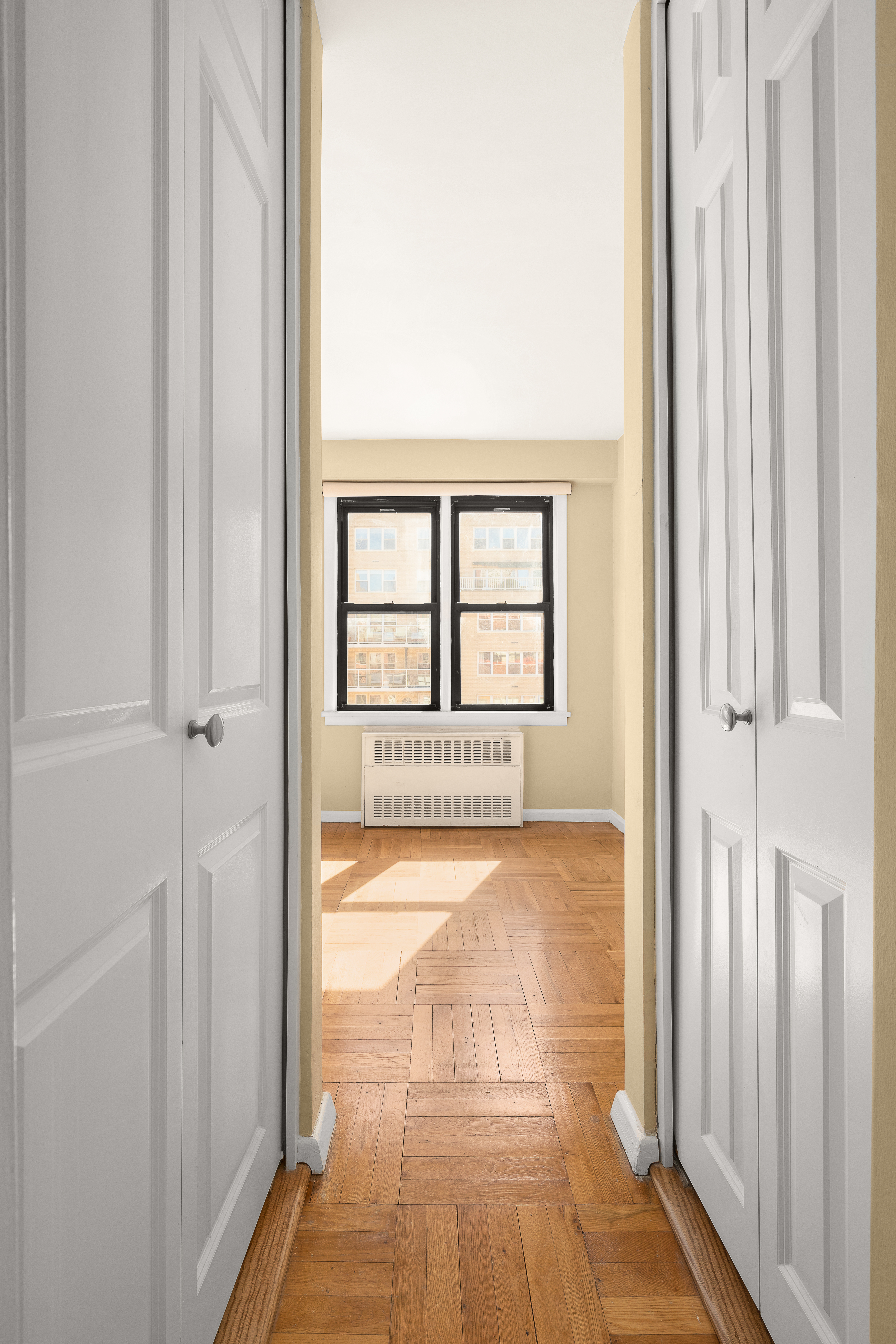 245 East 24th Street, Unit 16E Manhattan, NY 10010 - Photo 6 of 7