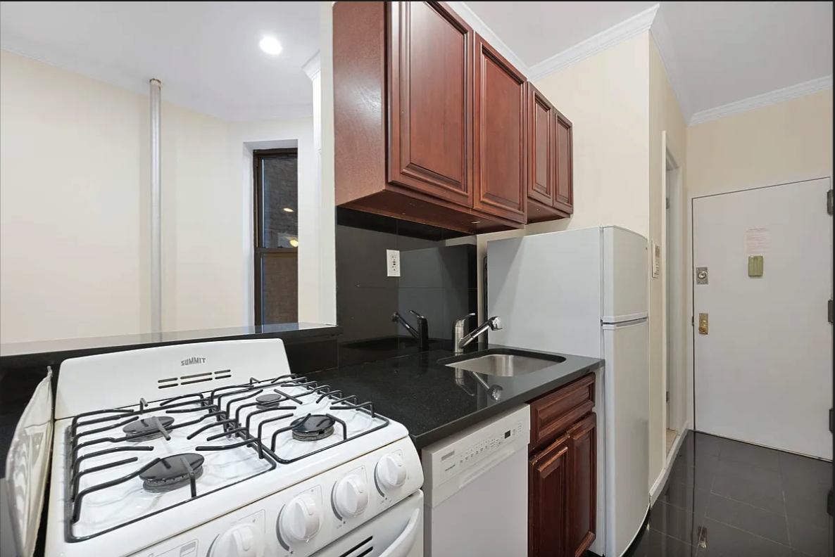 370 Columbus Avenue, Unit 3C Manhattan, NY 10024 - Photo 3 of 10