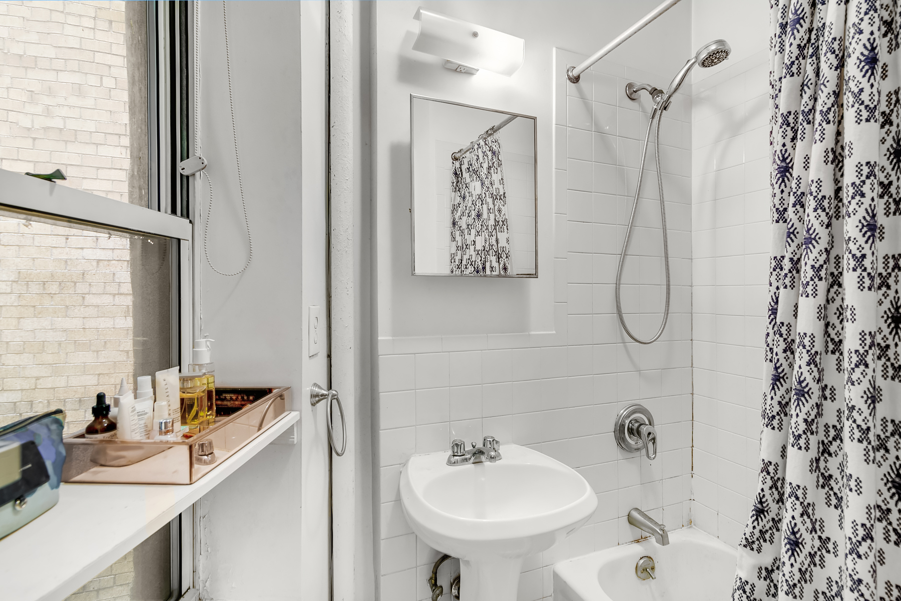 308 Mott Street, Unit 2B Manhattan, NY 10012 - Photo 4 of 6