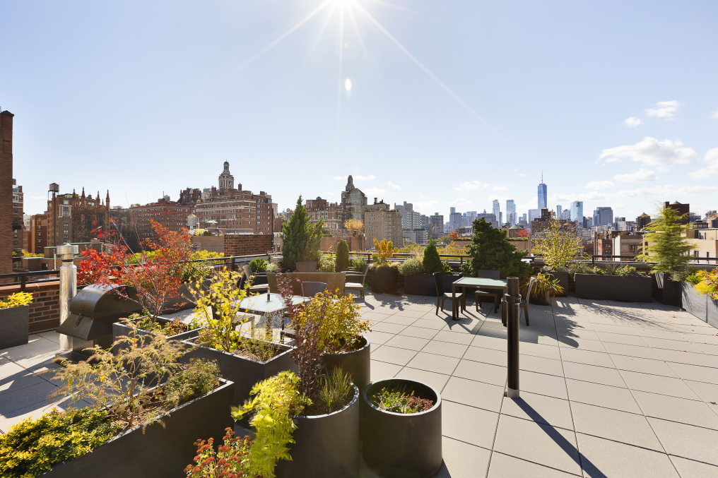 49 West 12th Street, Unit 1A Manhattan, NY 10011 - Photo 7 of 8 a view of a terrace with chairs