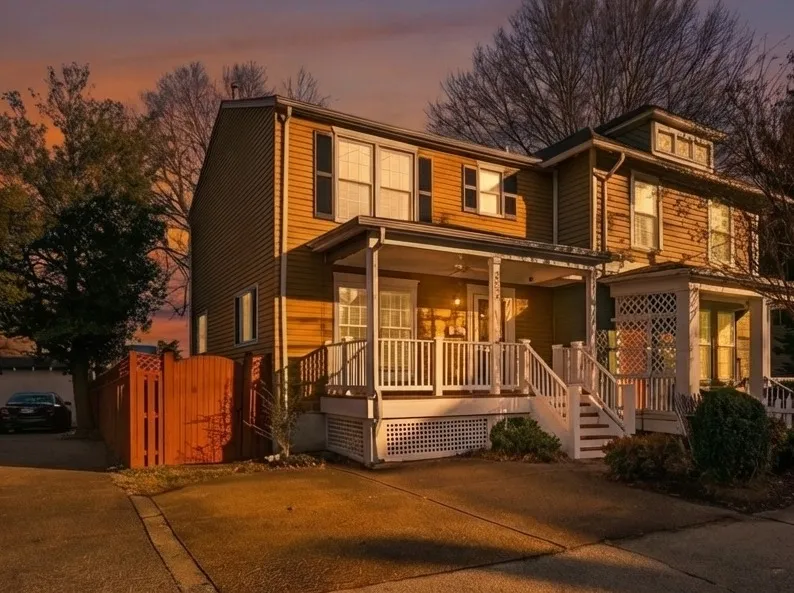 $929,900 | 322 Hume Avenue, Alexandria, VA 22301