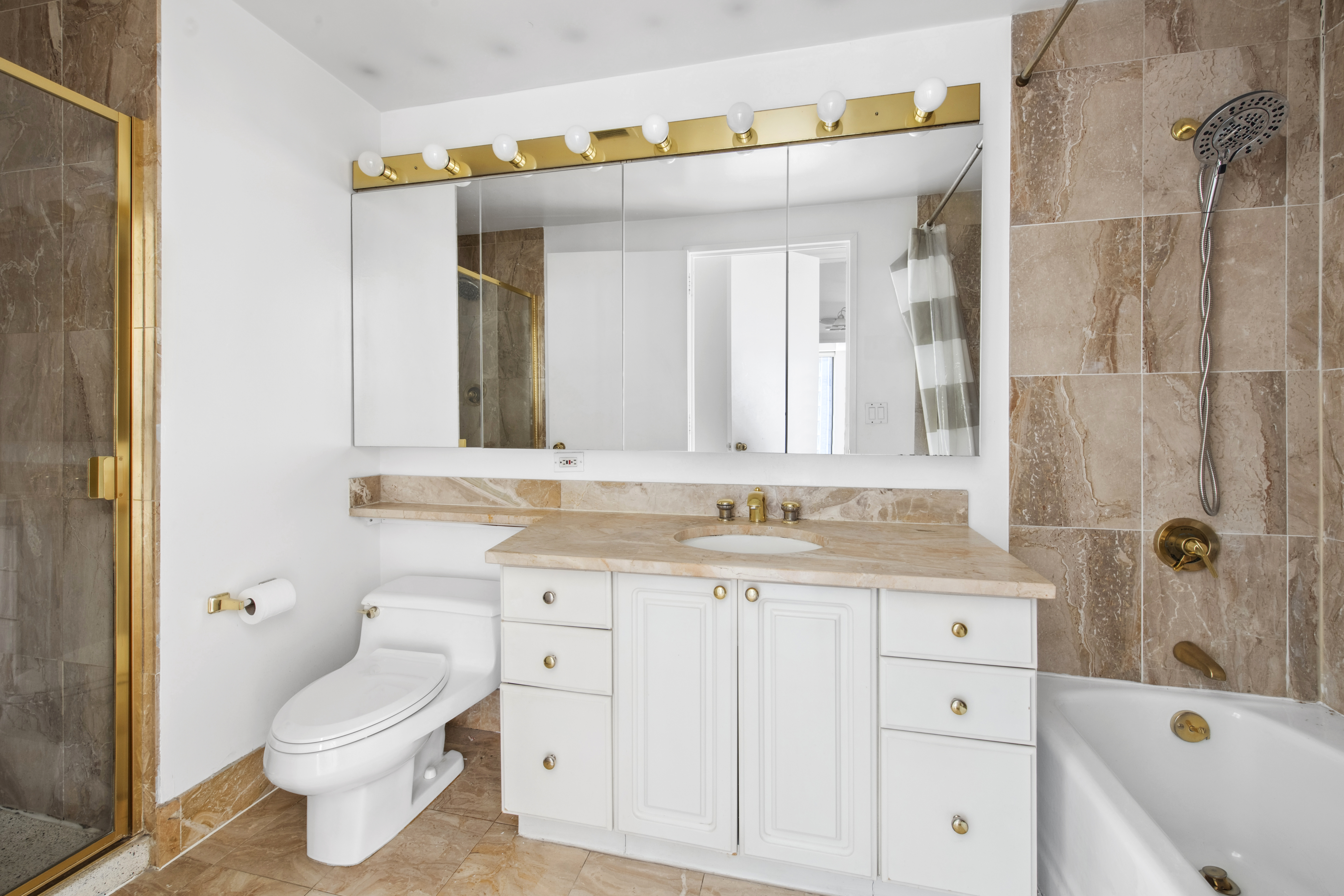 201 West 72nd Street, Unit 18A Manhattan, NY 10023 - Photo 8 of 14