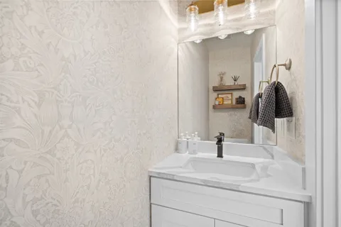 $899,000 | 4019 Illinois Avenue Northwest, Unit 2, Washington, DC 20011