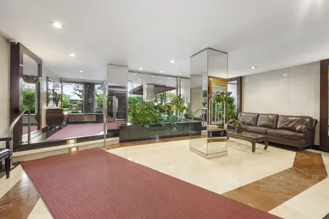 $795,000 | 80 Park Avenue, Unit 12F | Murray Hill