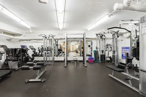 $4,150,000 | 200 Central Park South, Unit 28B | Central Park South