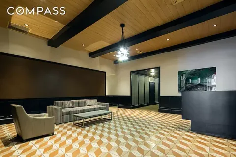 $1,950,000 | 144 North 8th Street, Unit 4B | Williamsburg