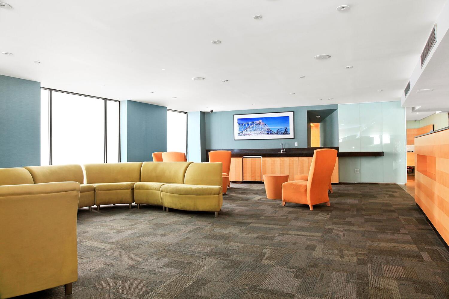 53 Boerum Place, Unit 2J Brooklyn, NY 11201 - Photo 7 of 9 a bedroom with furniture and window