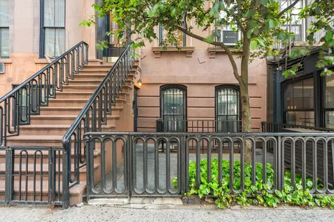 $850,000 | 468 West 23rd Street, Unit 1A | Chelsea