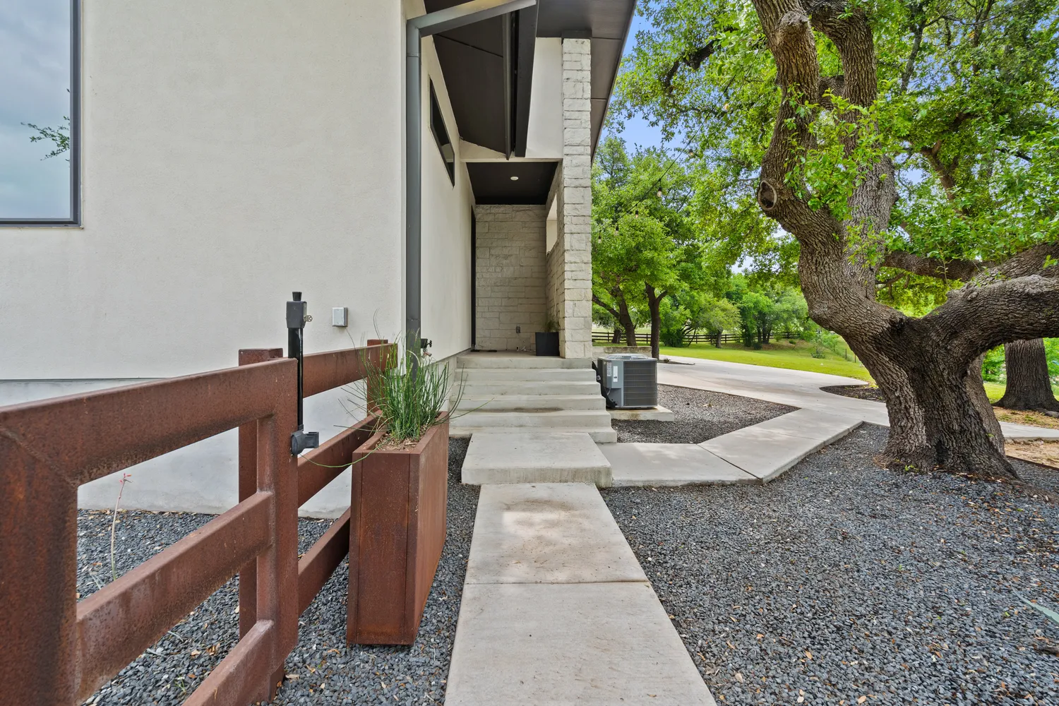 $1,875,000 | 3921 County Road 258, Liberty Hill, TX 78642