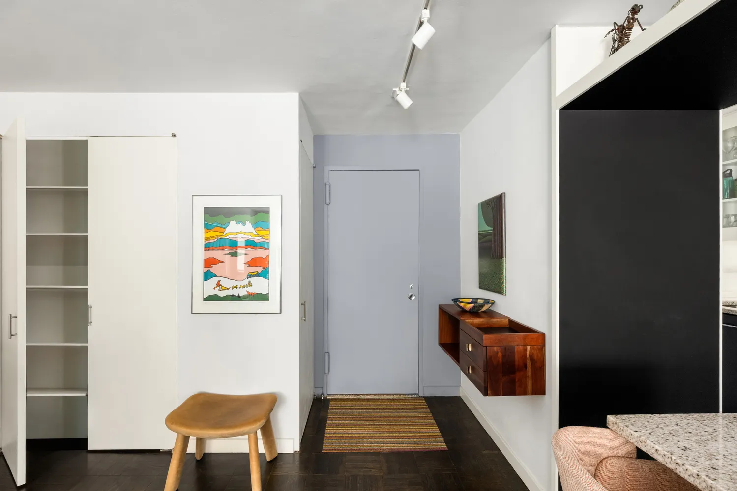 $1,095,000 | 15 West 72nd Street, Unit 5B | Upper West Side