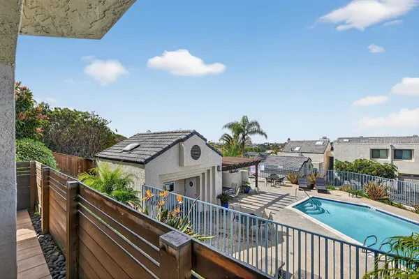 $1,649,000 | 965 Hygeia Avenue, Encinitas, CA 92024