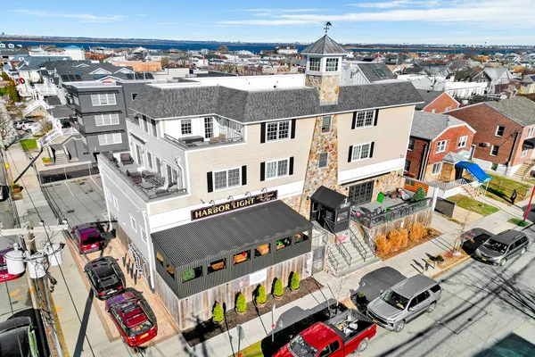 $2,000,000 | 142-15 Newport Avenue | Neponsit