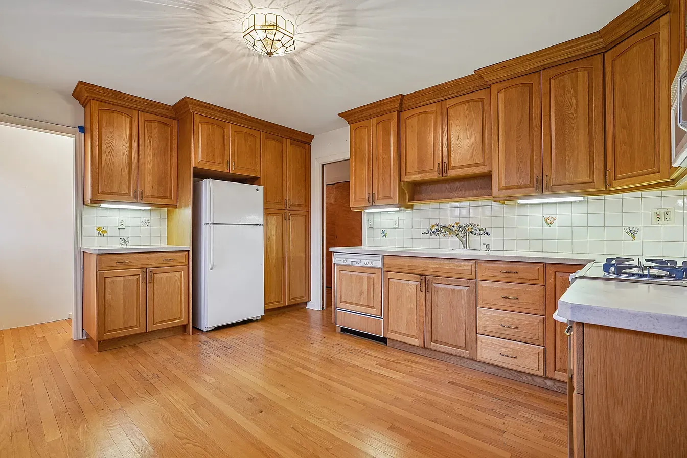 $800,000 | 119 Cambridge Drive, Berkeley Heights, NJ 07922