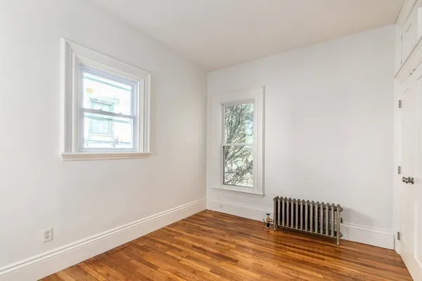 $3,300 | 14 Evergreen Avenue, Unit 1, Somerville, MA 02145